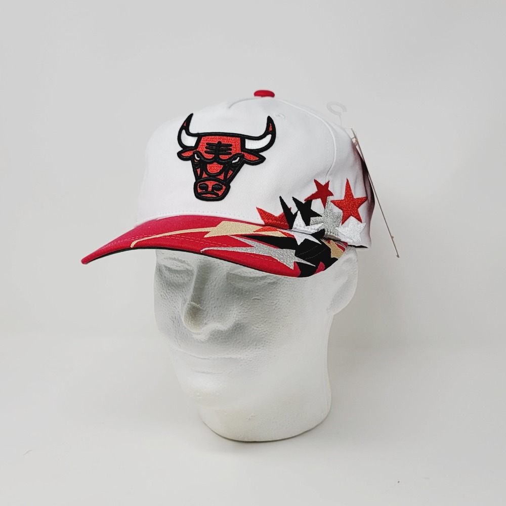 Mitchell & Ness Chicago Bulls NBA Shooting Stars Hat White Red Caddy Fit Cap